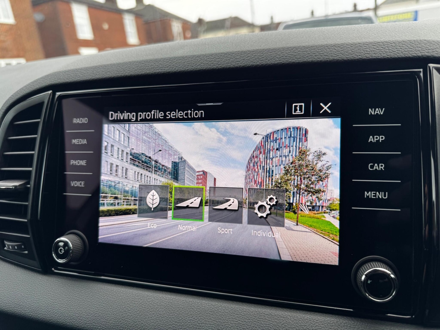 Used Skoda Karoq 2023 for sale - 77291994: Photo 16