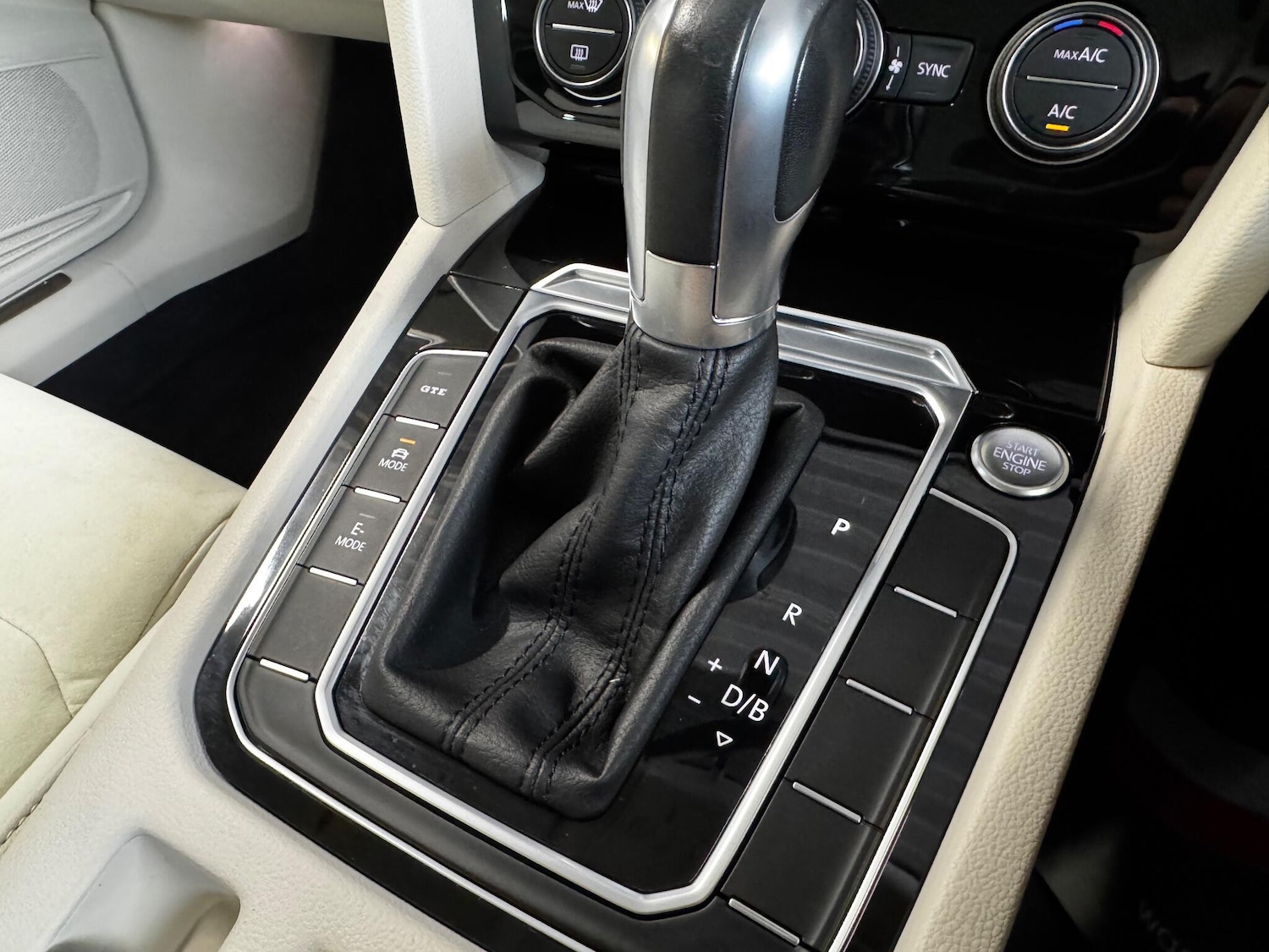 Used Volkswagen Passat 2017 for sale - 76832851: Photo 11