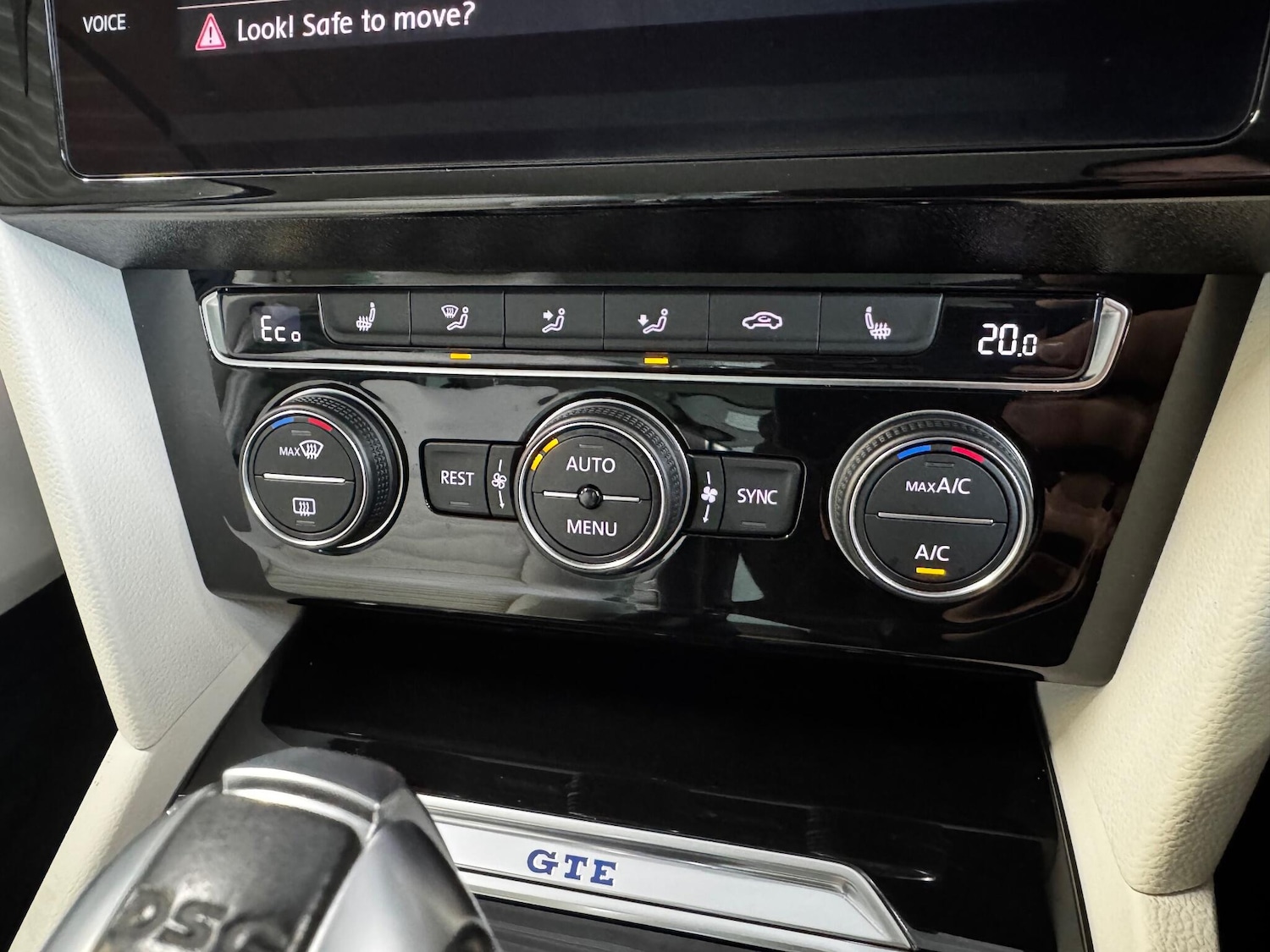 Used Volkswagen Passat 2017 for sale - 76832851: Photo 14