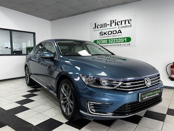 Used Volkswagen Passat 2017 for sale - 76832851: Photo
