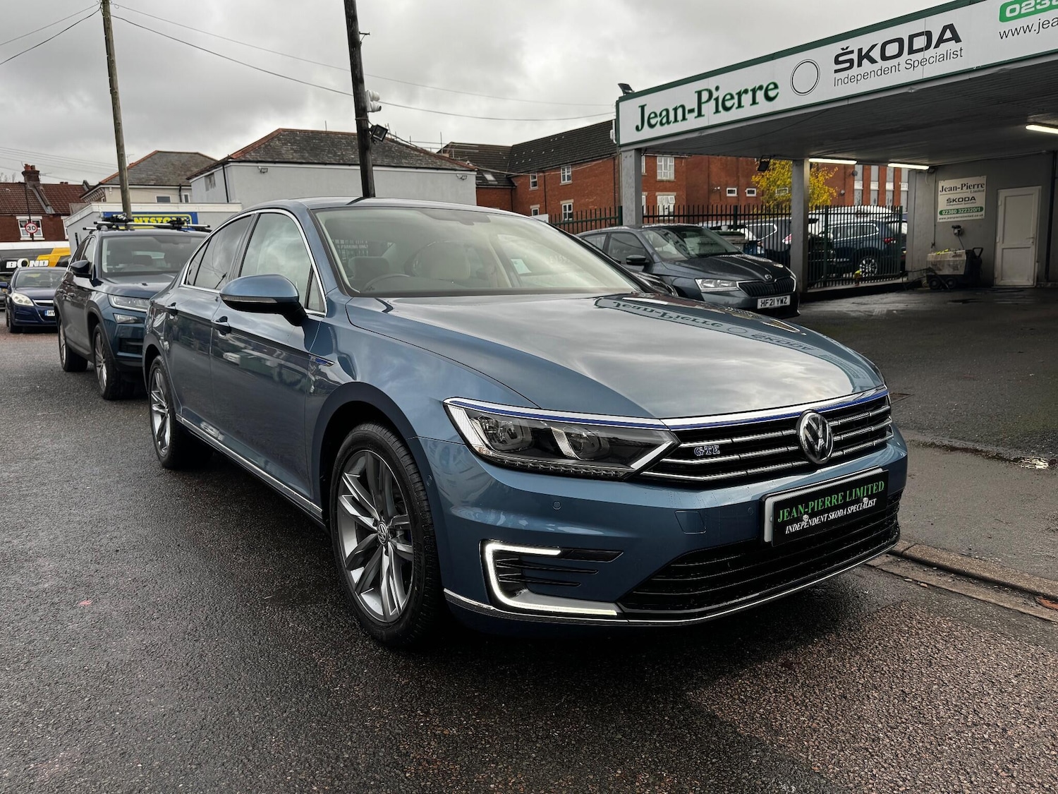 Used Volkswagen Passat 2017 for sale - 76832851: Photo 3