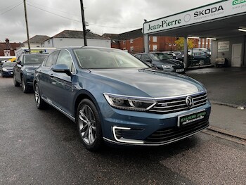 Used Volkswagen Passat 2017 for sale - 76832851: Photo