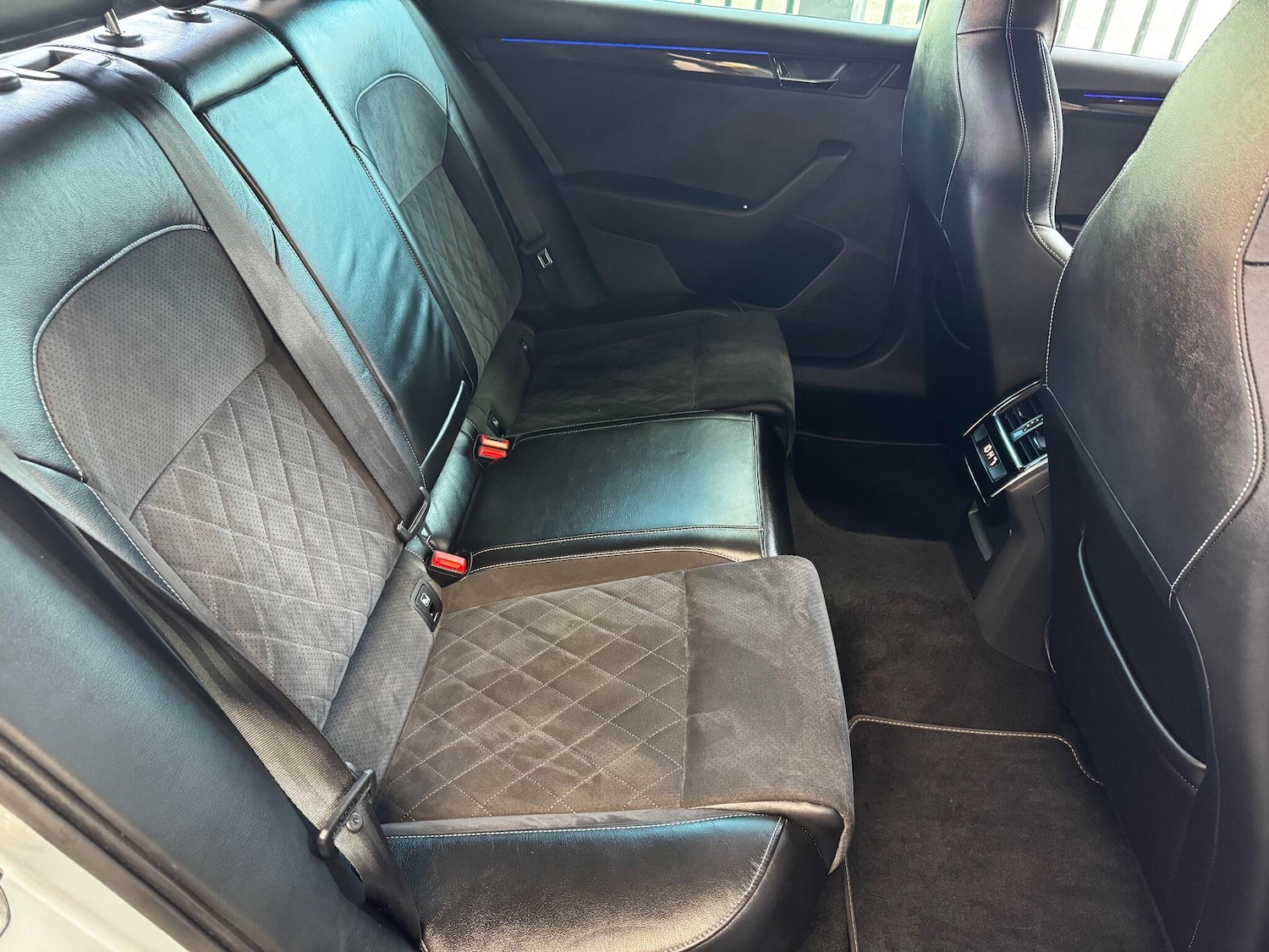 Used Skoda Superb 2019 for sale - 76832460: Photo 12