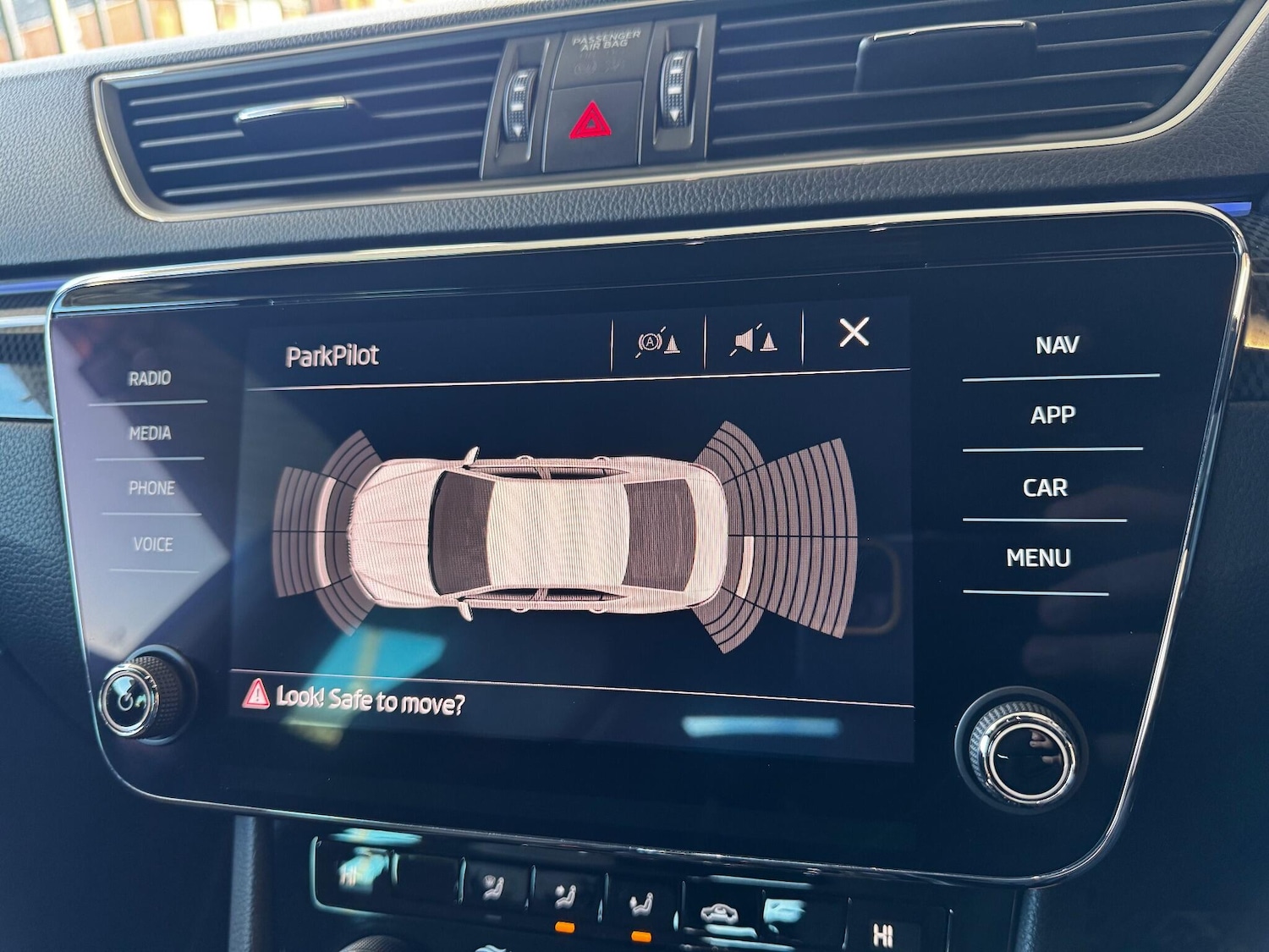 Used Skoda Superb 2019 for sale - 76832460: Photo 17