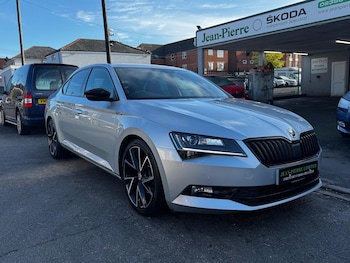 Used Skoda Superb 2019 for sale - 76832460: Photo