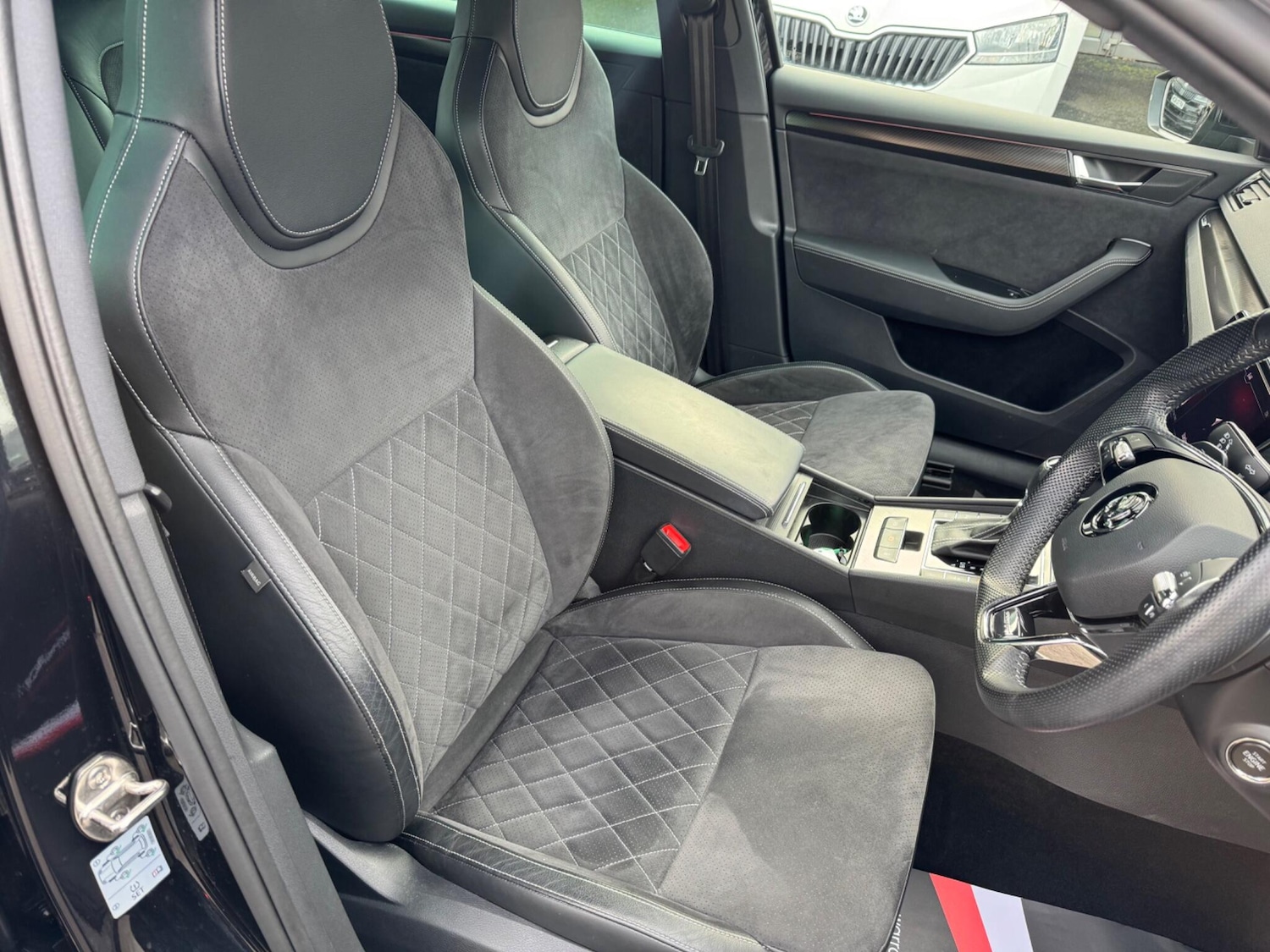 Used Skoda Superb 2021 for sale - 77883419: Photo 12