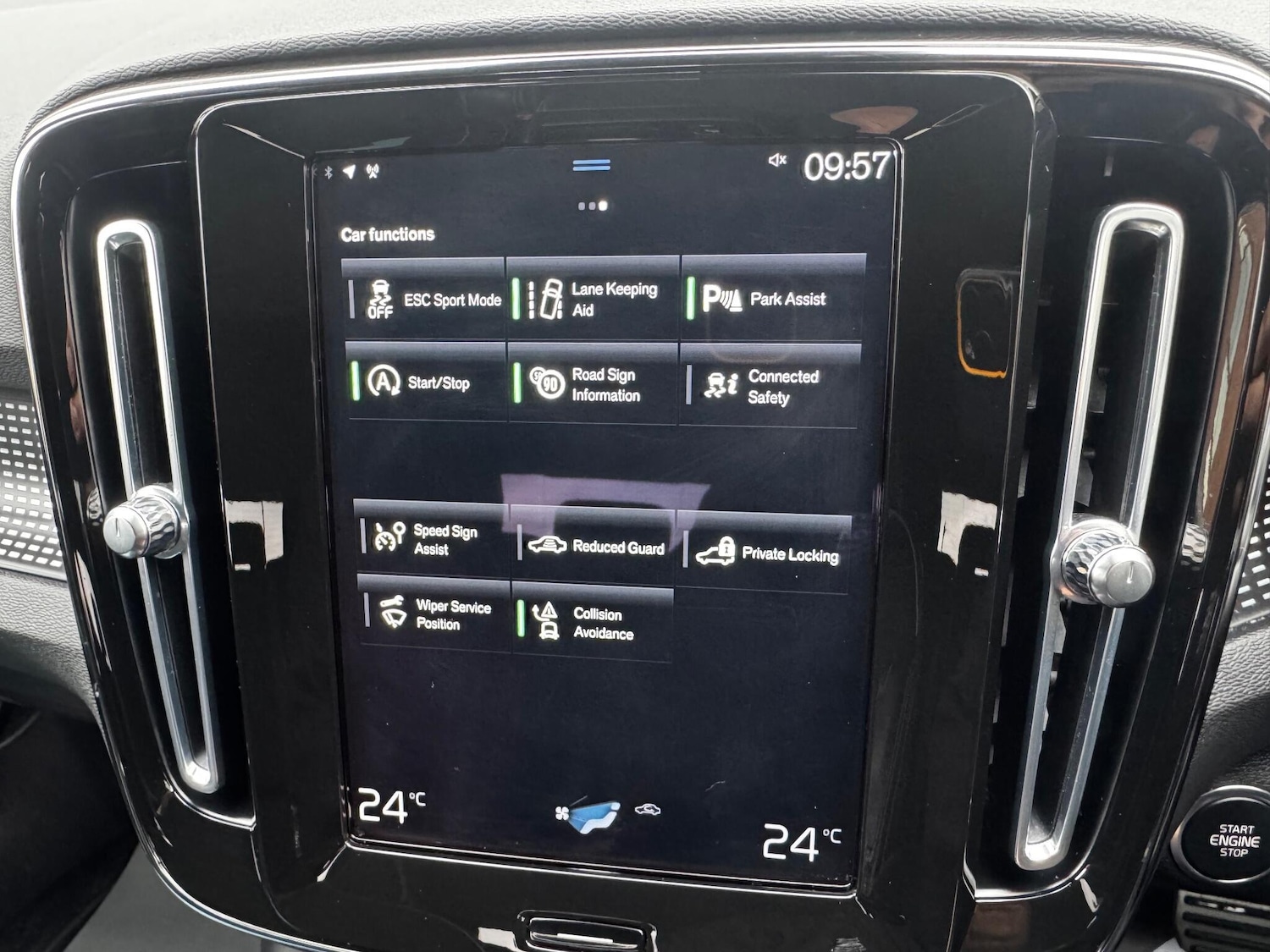 Used Volvo XC40 2021 for sale - 76832847: Photo 18