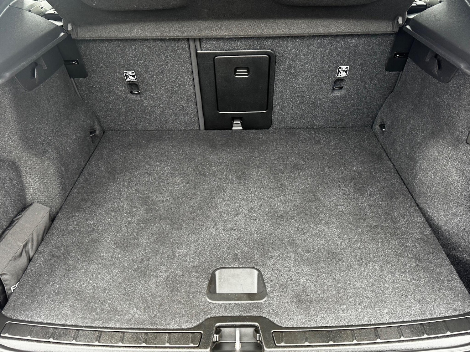 Used Volvo XC40 2021 for sale - 76832847: Photo 19