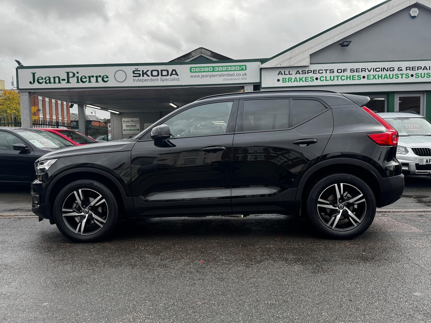 Used Volvo XC40 2021 for sale - 76832847: Photo 4