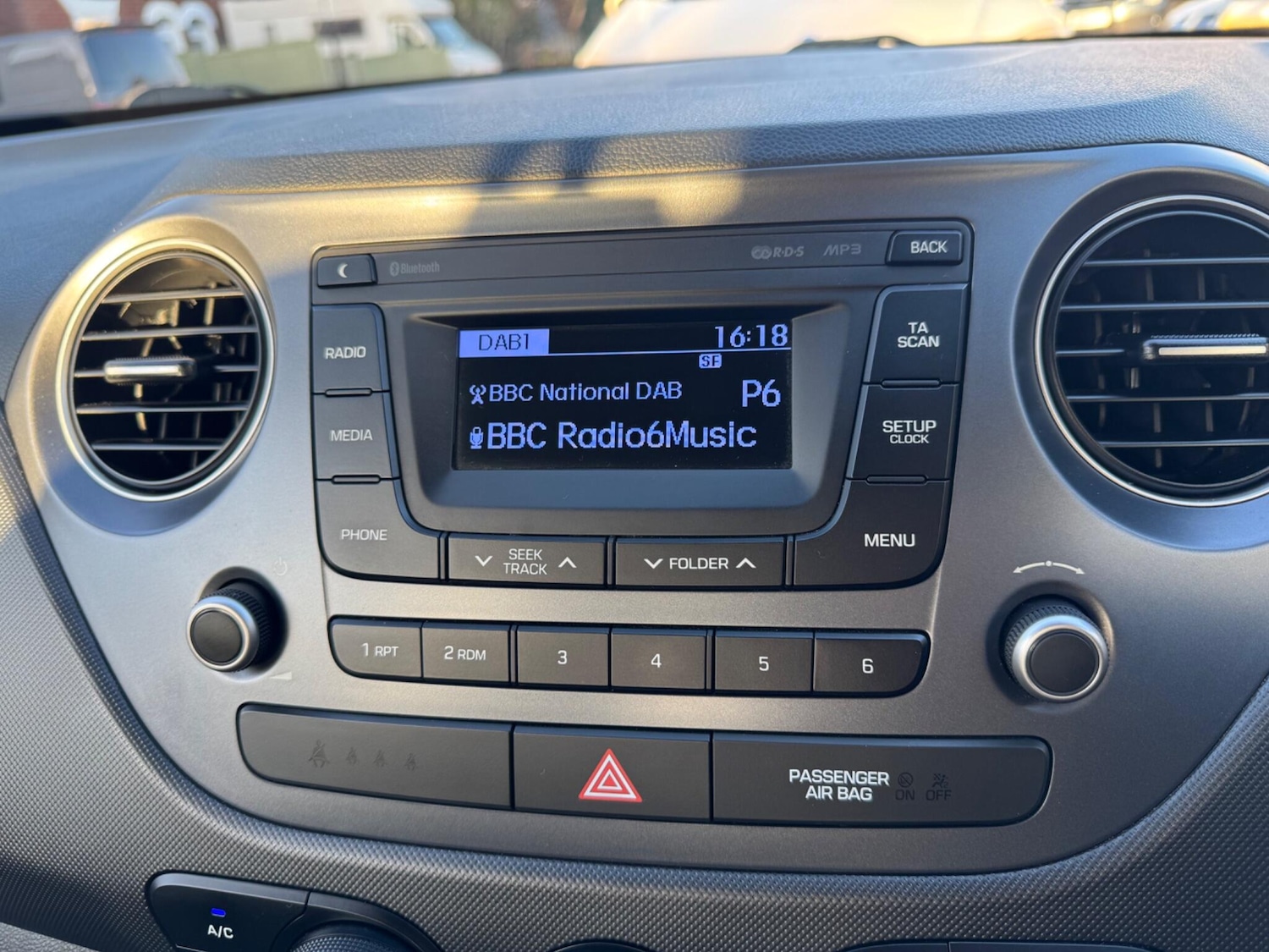 Used Hyundai i10 2018 for sale - 77854239: Photo 17