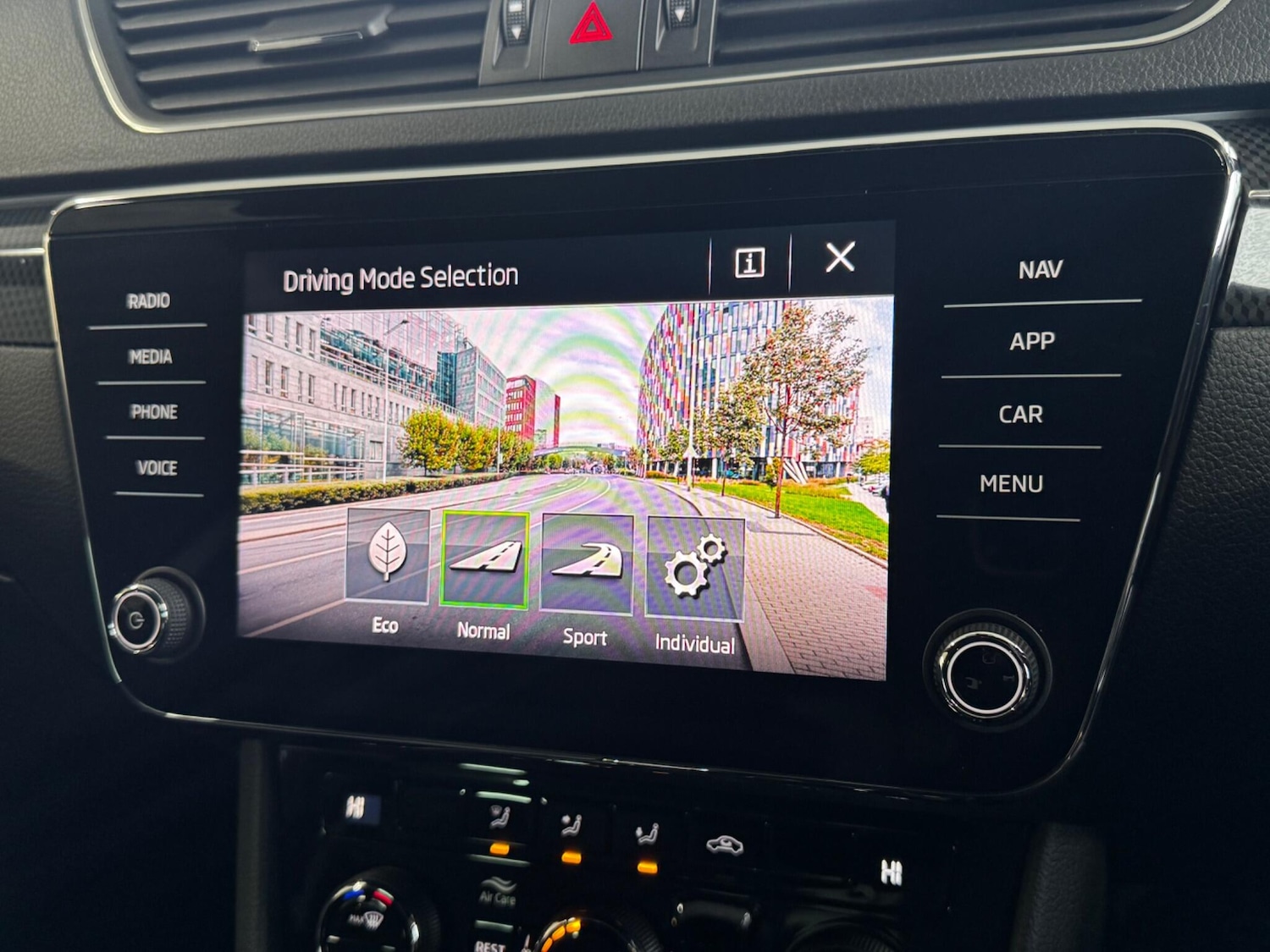 Used Skoda Superb 2019 for sale - 77344596: Photo 21