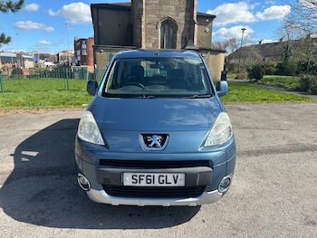 Used Peugeot Partner Tepee 2011 for sale - 78121677: Photo