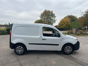 Used Renault Kangoo 2015 for sale - 76263382: Photo