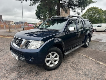 Used Nissan Navara 2010 for sale - 75356048: Photo