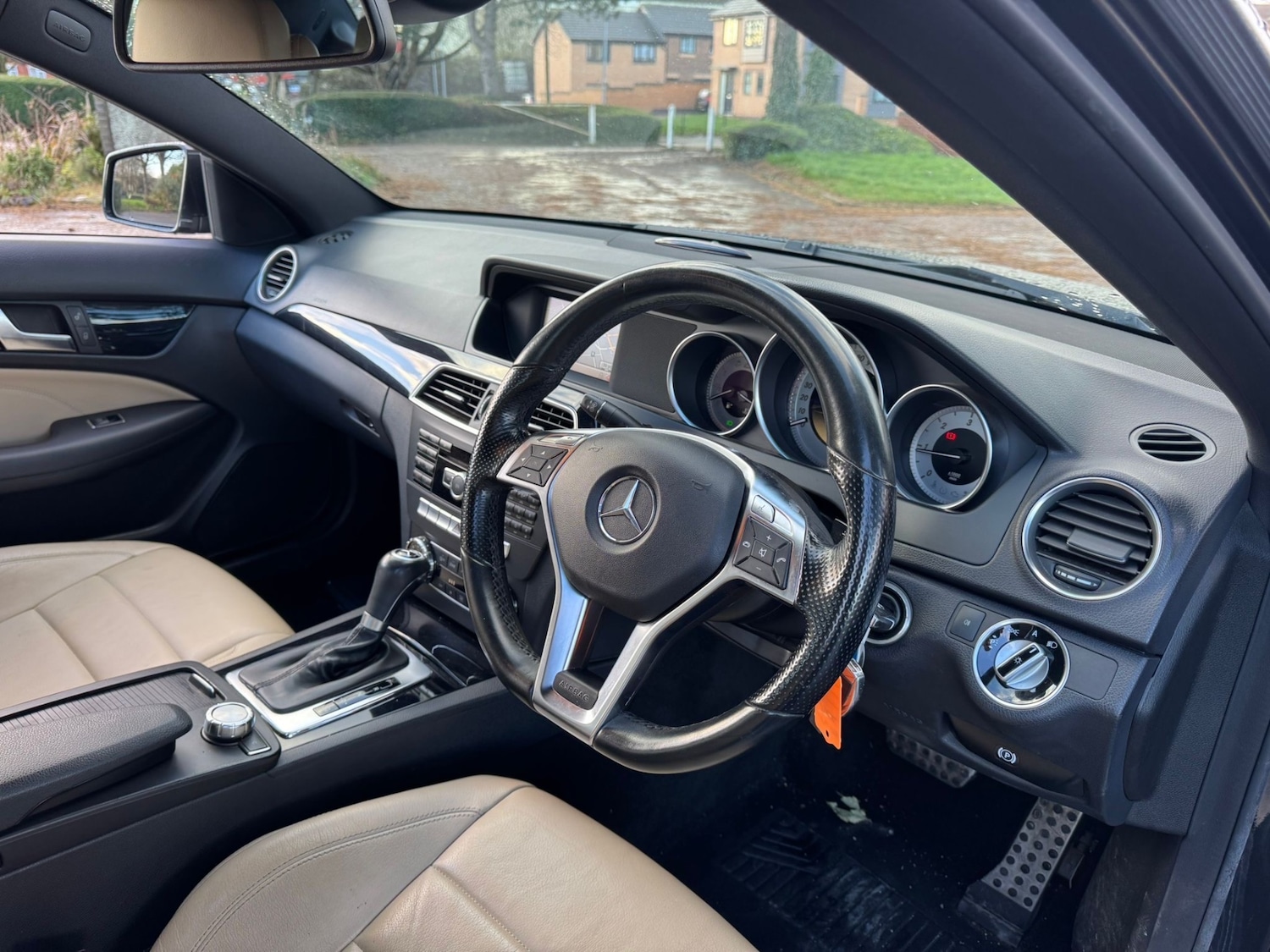 Used Mercedes-Benz C Class 2012 for sale - 76697035: Photo 10