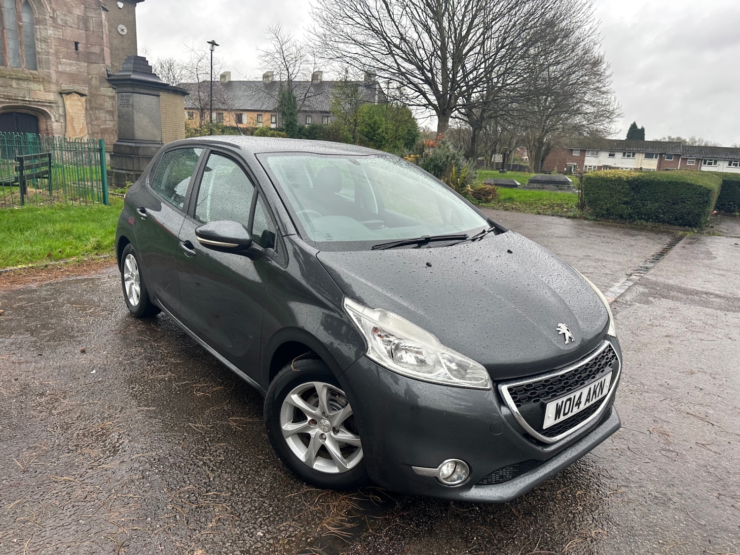 Used Peugeot 208 2014 for sale - 76534528: Photo 1