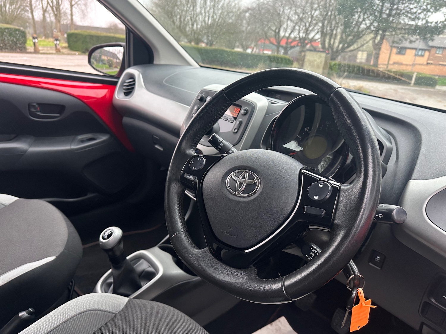 Used Toyota AYGO 2015 for sale - 77420508: Photo 9