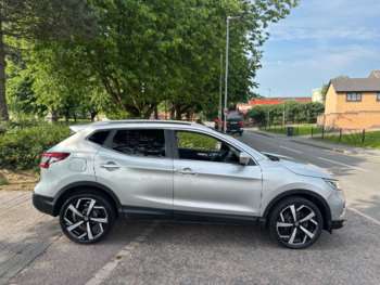 Used Nissan Qashqai 2017 for sale - 74927748: Photo