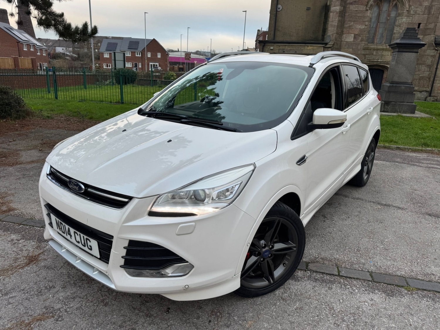 Used Ford Kuga 2014 for sale - 77003392: Photo 3