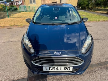 Used Ford Fiesta 2015 for sale - 79468939: Photo