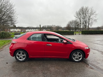 Used Honda Civic 2011 for sale - 76946129: Photo