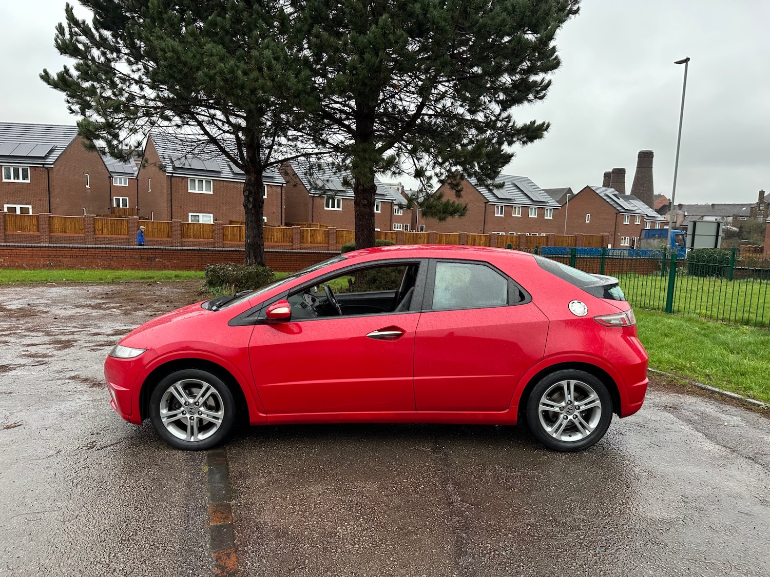 Used Honda Civic 2011 for sale - 76946129: Photo 7