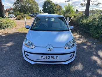 Used Volkswagen up! 2013 for sale - 76026764: Photo 2