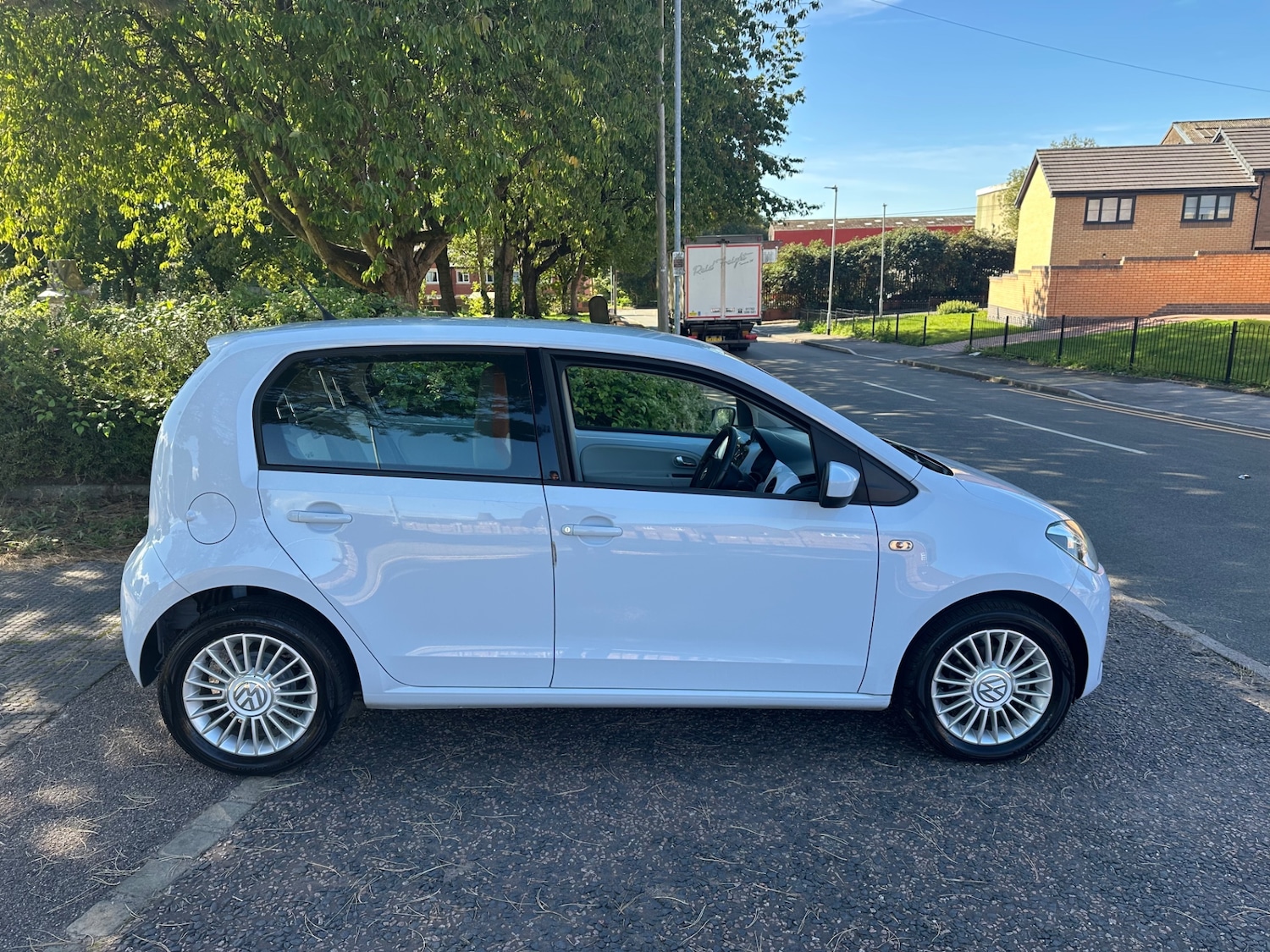 Used Volkswagen up! 2013 for sale - 76026764: Photo 4
