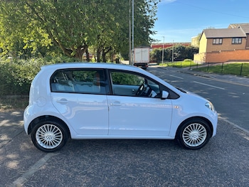 Used Volkswagen up! 2013 for sale - 76026764: Photo 4