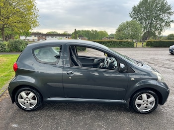 Used Toyota AYGO 2005 for sale - 78466429: Photo