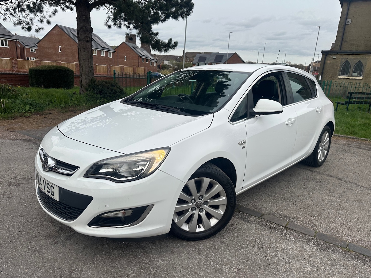 Used Vauxhall Astra 2014 for sale - 78081582: Photo 3