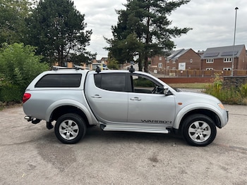 Used Mitsubishi L200 2010 for sale - 75639072: Photo
