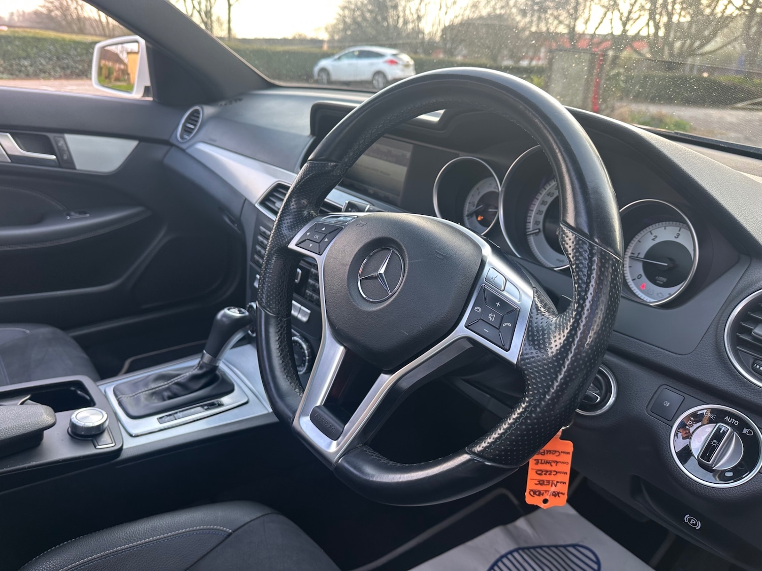 Used Mercedes-Benz C Class 2014 for sale - 77903889: Photo 10