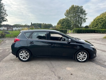 Used Toyota Auris 2013 for sale - 76076161: Photo 4