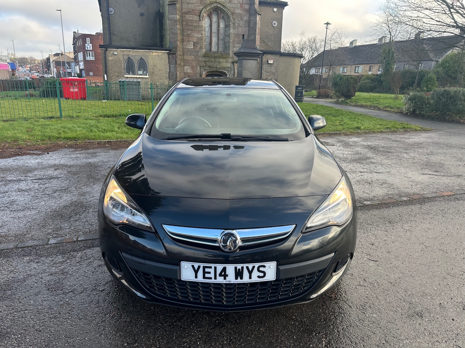 Used Vauxhall Astra GTC 2014 for sale - 77206951: Photo 2