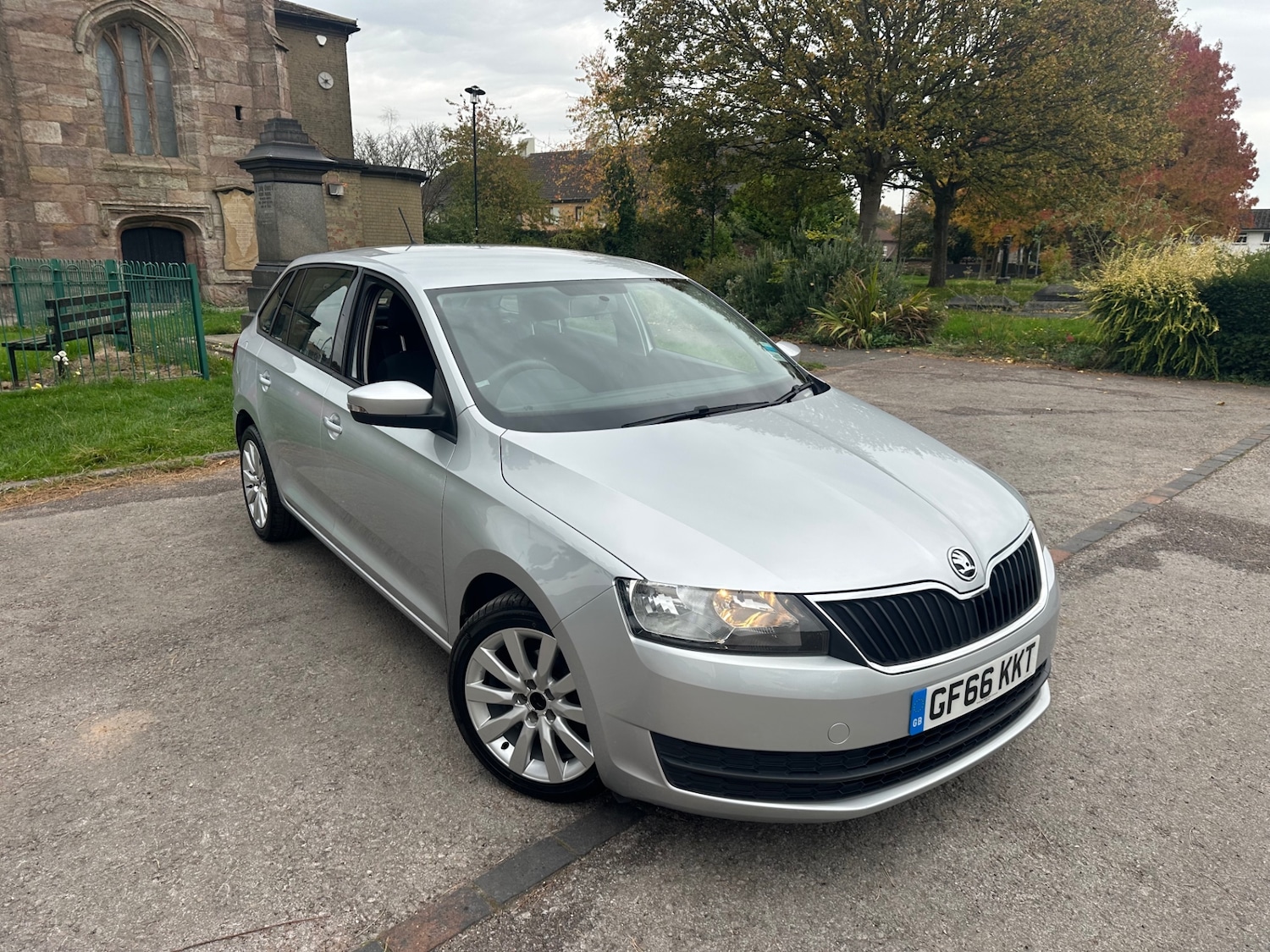 Used Skoda Rapid Spaceback 2016 for sale - 76299325: Photo 1