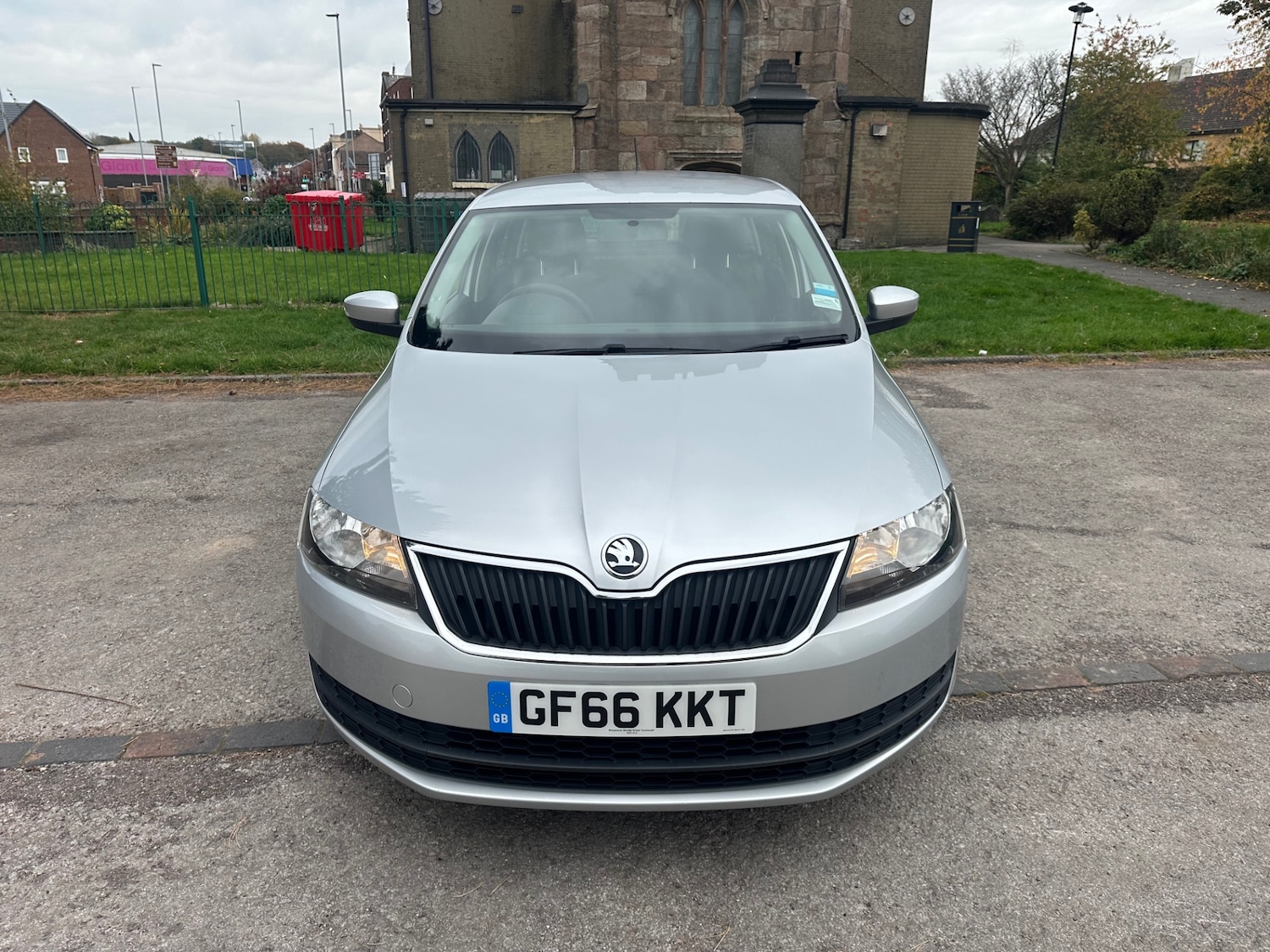 Used Skoda Rapid Spaceback 2016 for sale - 76299325: Photo 2