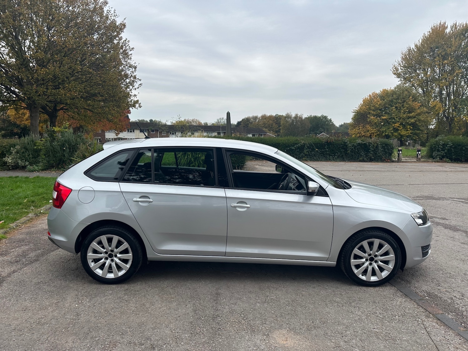 Used Skoda Rapid Spaceback 2016 for sale - 76299325: Photo 4