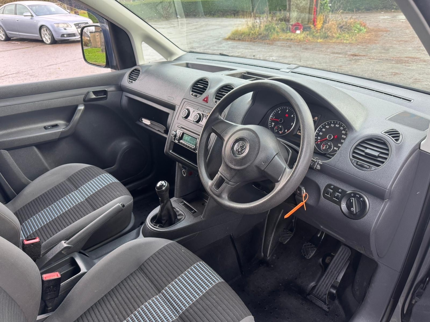 Used Volkswagen Caddy 2015 for sale - 76820596: Photo 11