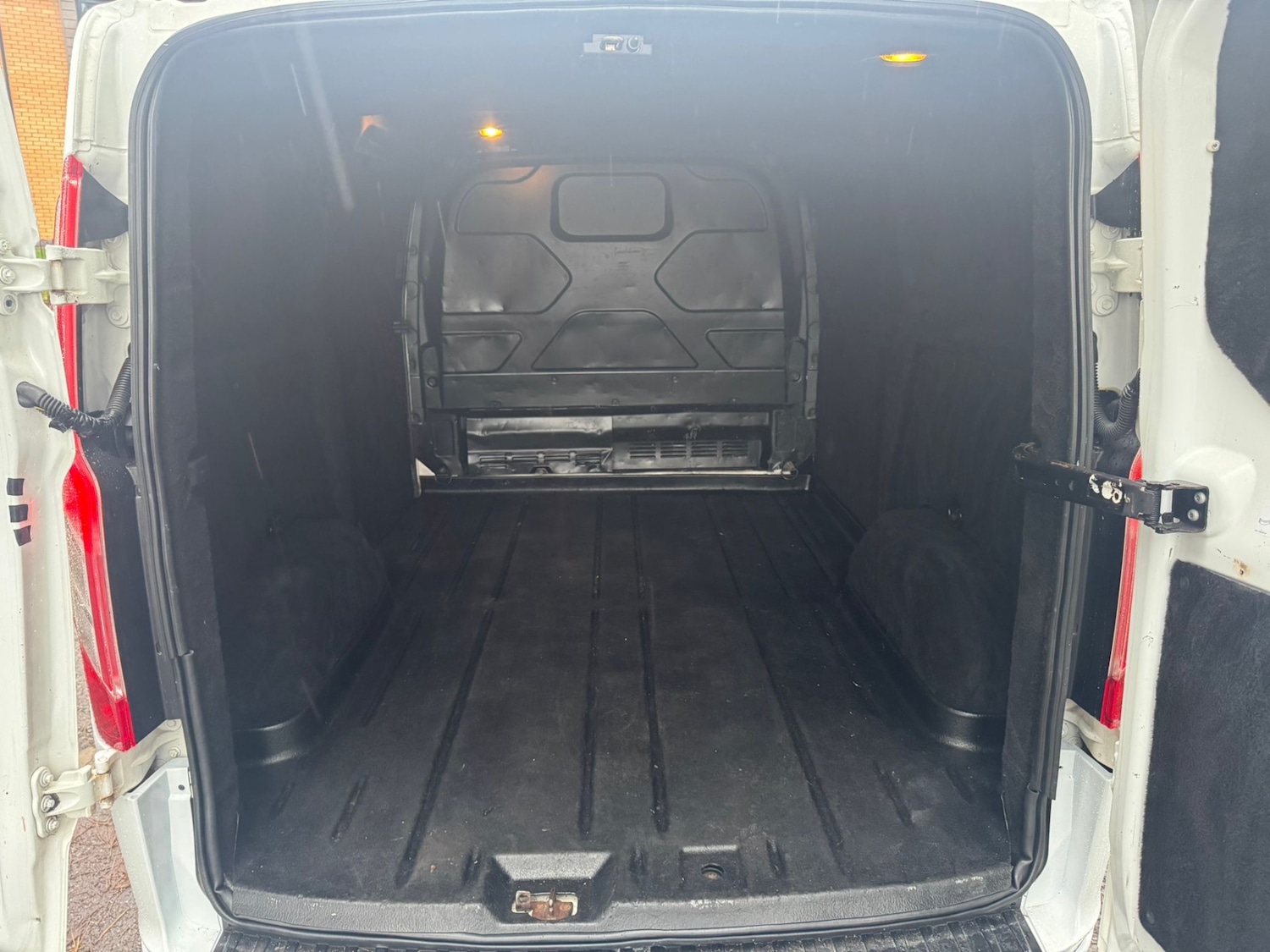 Used Ford Transit Custom 2016 for sale - 76555374: Photo 10