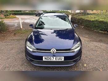 Used Volkswagen Golf 2017 for sale - 76413997: Photo