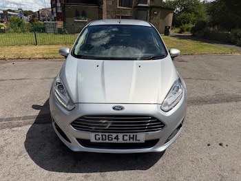 Used Ford Fiesta 2015 for sale - 79029889: Photo
