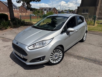 Used Ford Fiesta 2015 for sale - 79029889: Photo