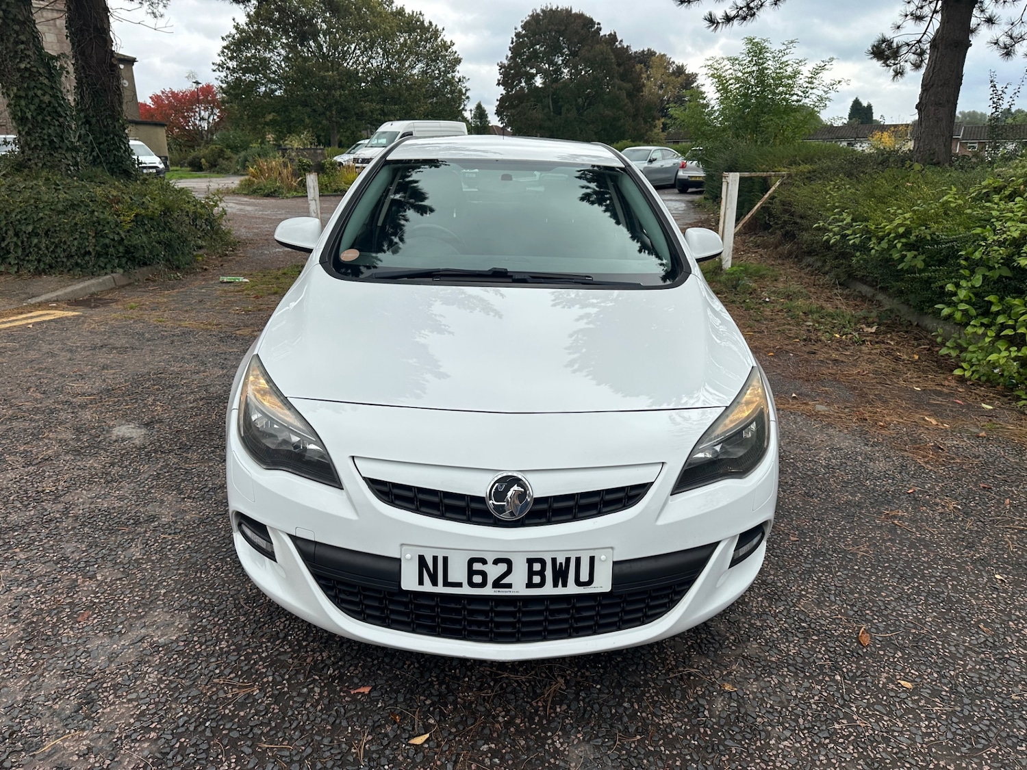 Used Vauxhall Astra 2012 for sale - 76104475: Photo 2