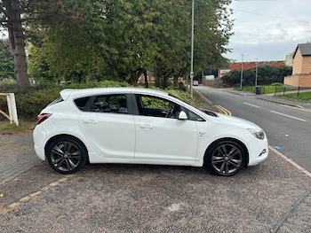 Used Vauxhall Astra 2012 for sale - 76104475: Photo 4