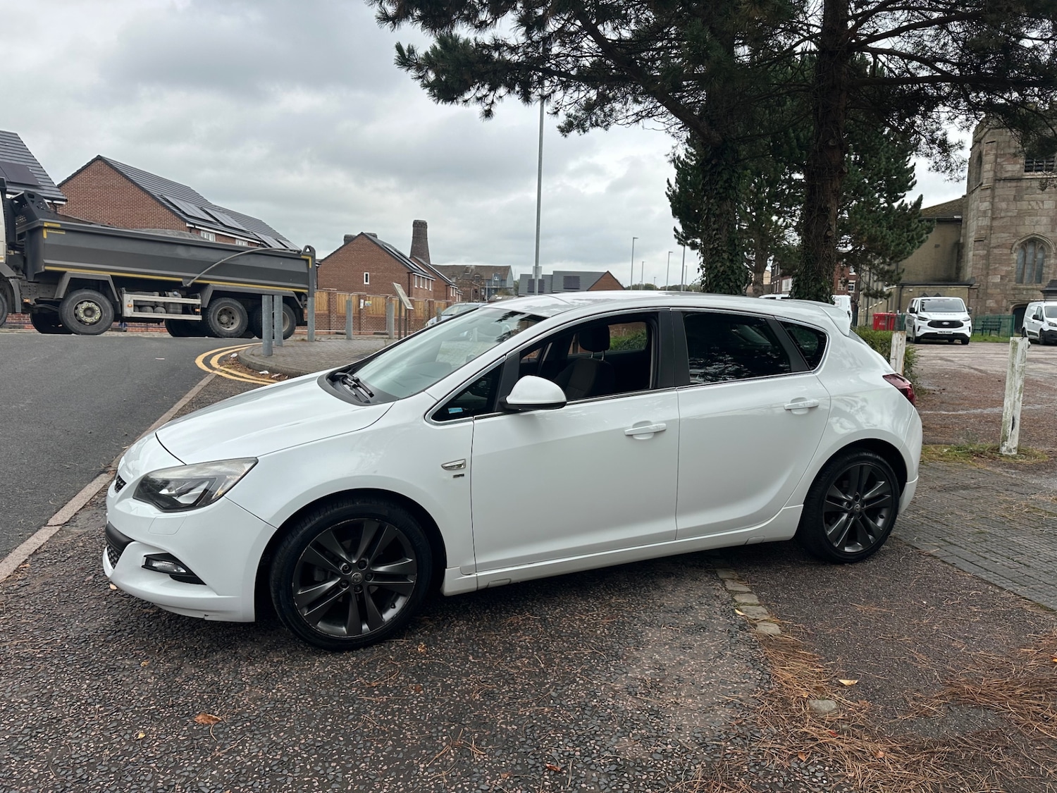 Used Vauxhall Astra 2012 for sale - 76104475: Photo 8