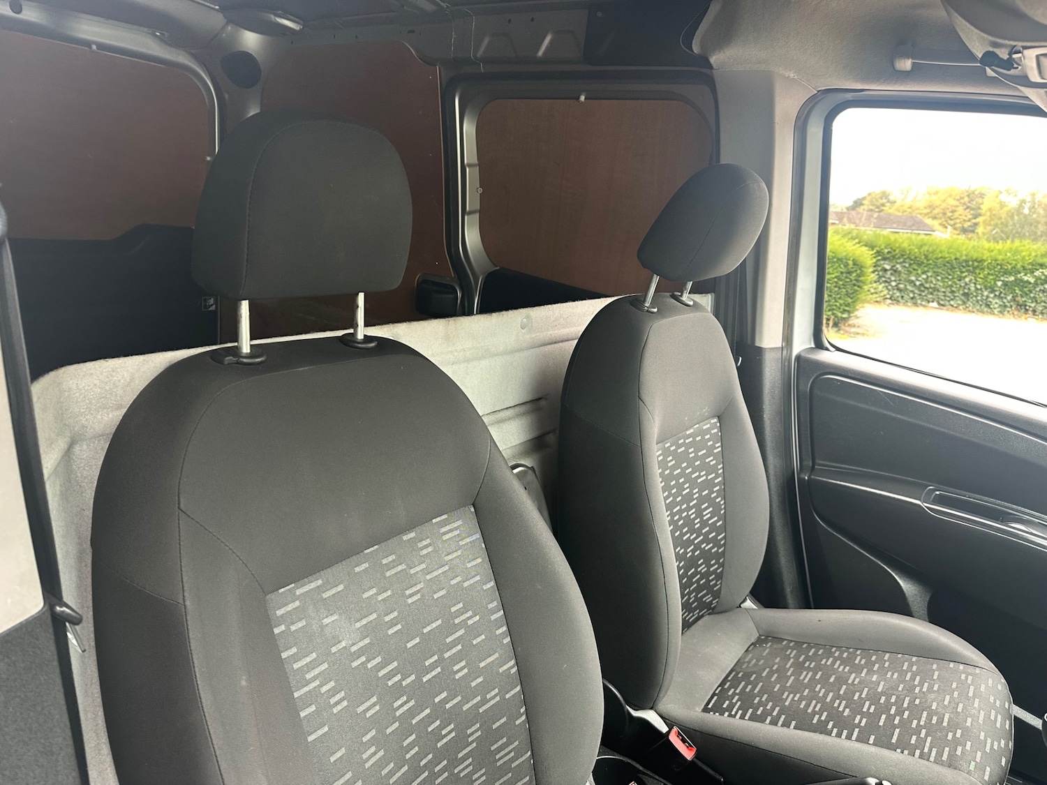 Used Vauxhall Combo 2017 for sale - 76309658: Photo 9