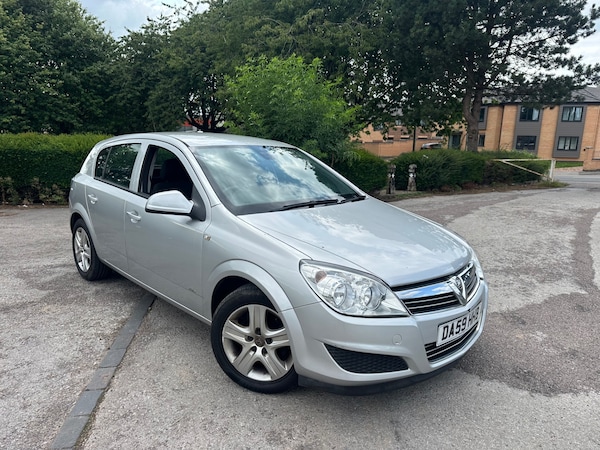 Used Vauxhall Astra 2009 for sale - 75368672: Photo 1