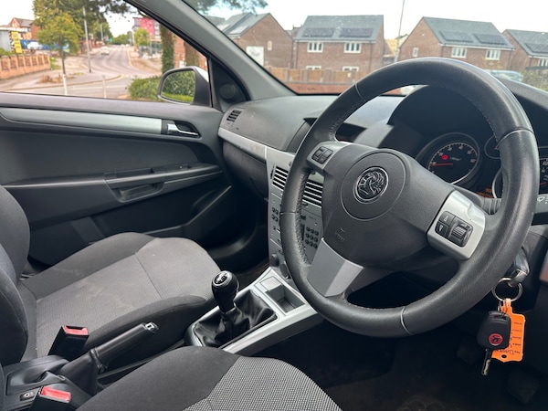 Used Vauxhall Astra 2009 for sale - 75368672: Photo 9