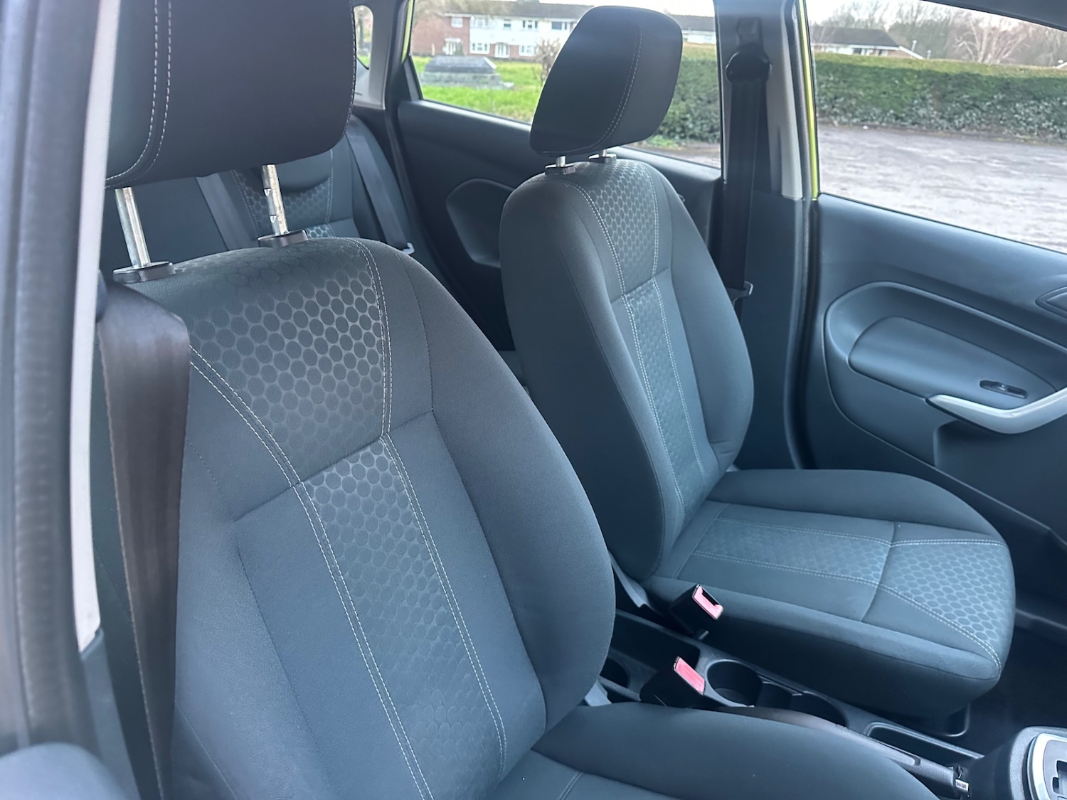 Used Ford Fiesta 2010 for sale - 77391960: Photo 10